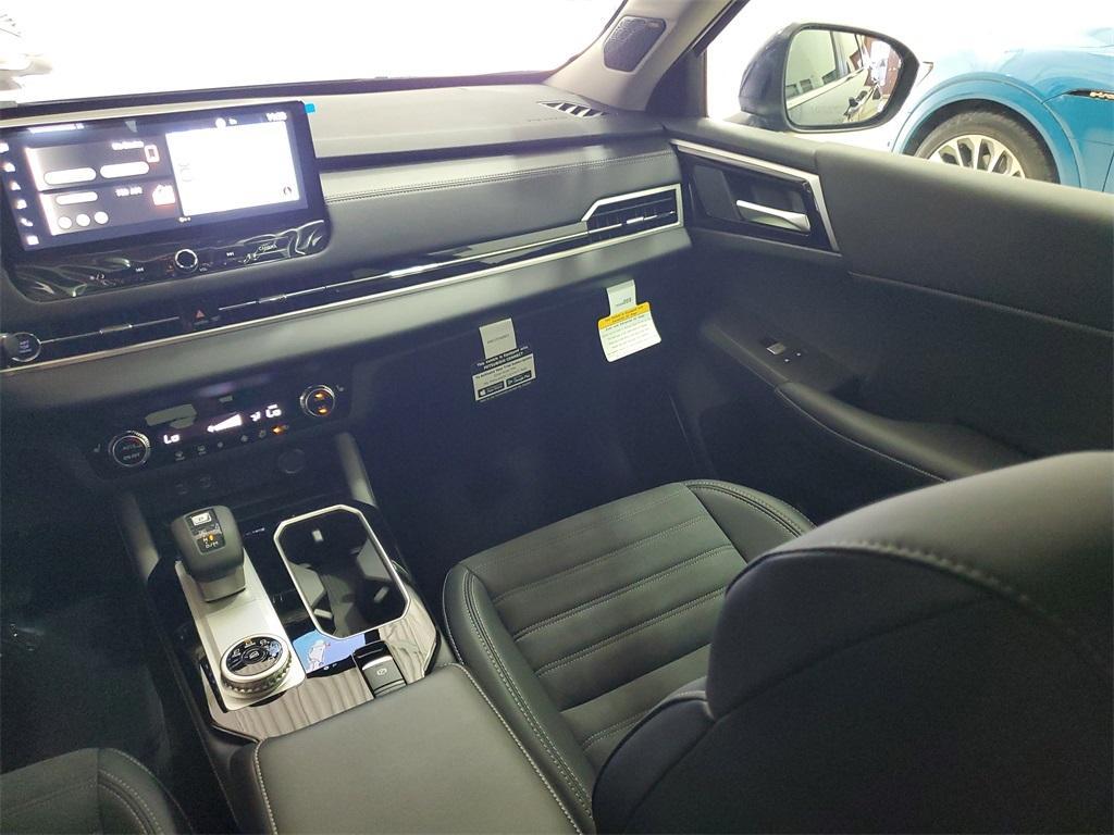 new 2025 Mitsubishi Outlander car, priced at $37,581
