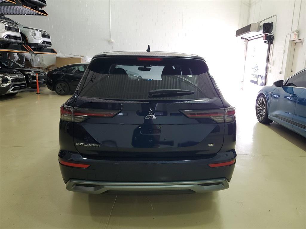 new 2025 Mitsubishi Outlander car, priced at $37,581