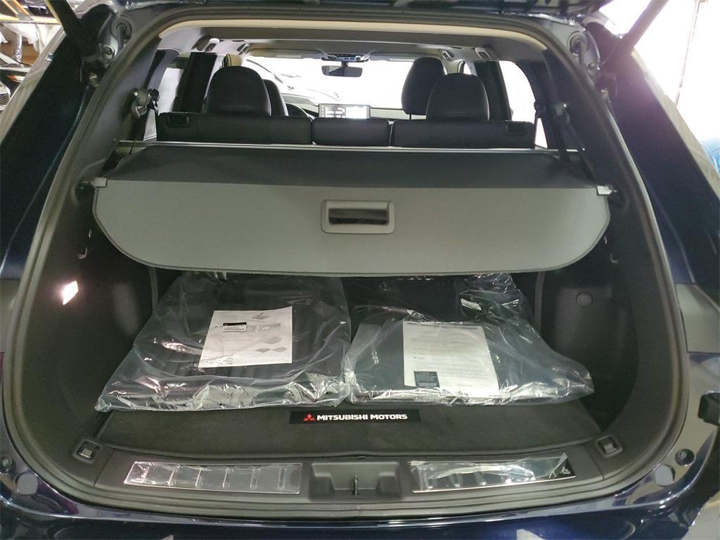 new 2025 Mitsubishi Outlander car, priced at $37,581
