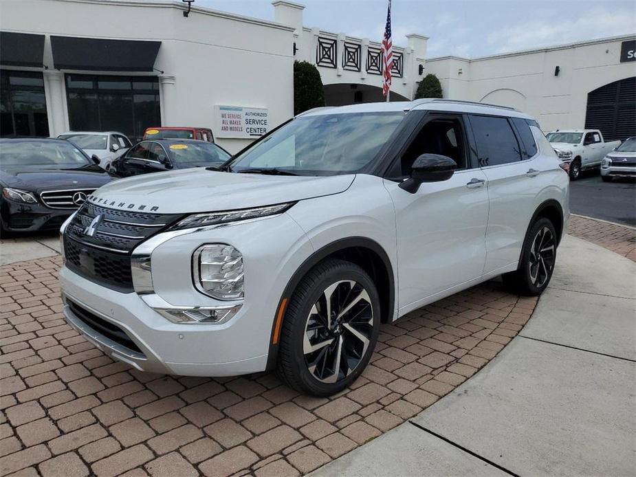 new 2024 Mitsubishi Outlander car, priced at $25,497