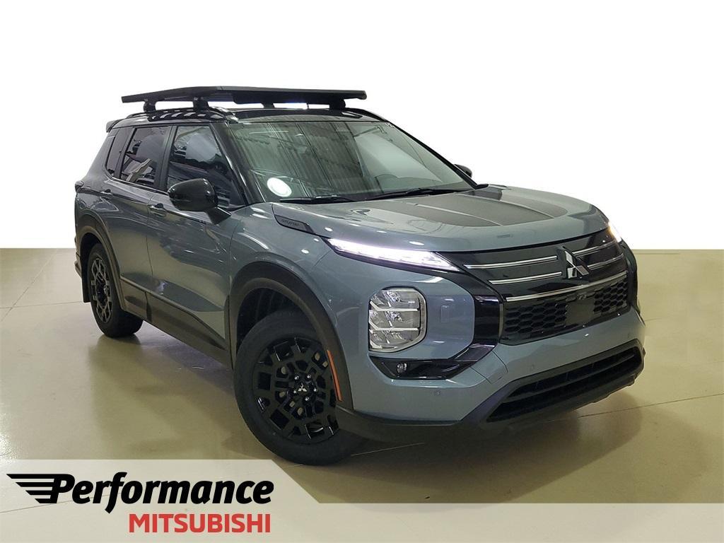 new 2025 Mitsubishi Outlander car, priced at $40,209