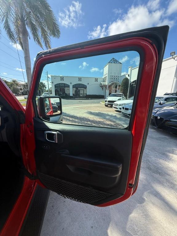 used 2020 Jeep Wrangler Unlimited car, priced at $25,067