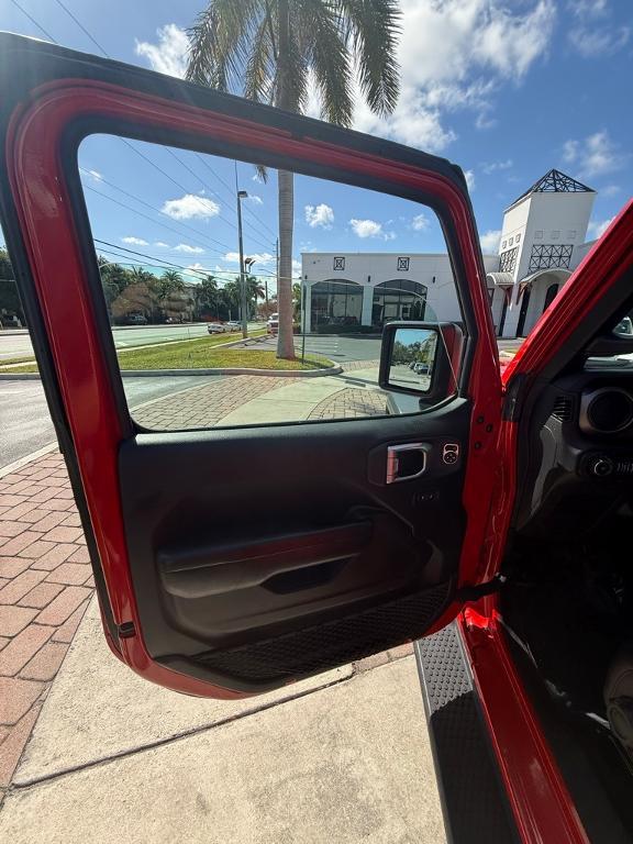 used 2020 Jeep Wrangler Unlimited car, priced at $25,067