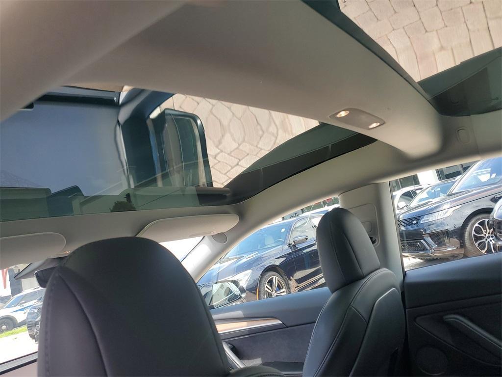 used 2022 Tesla Model 3 car, priced at $20,999