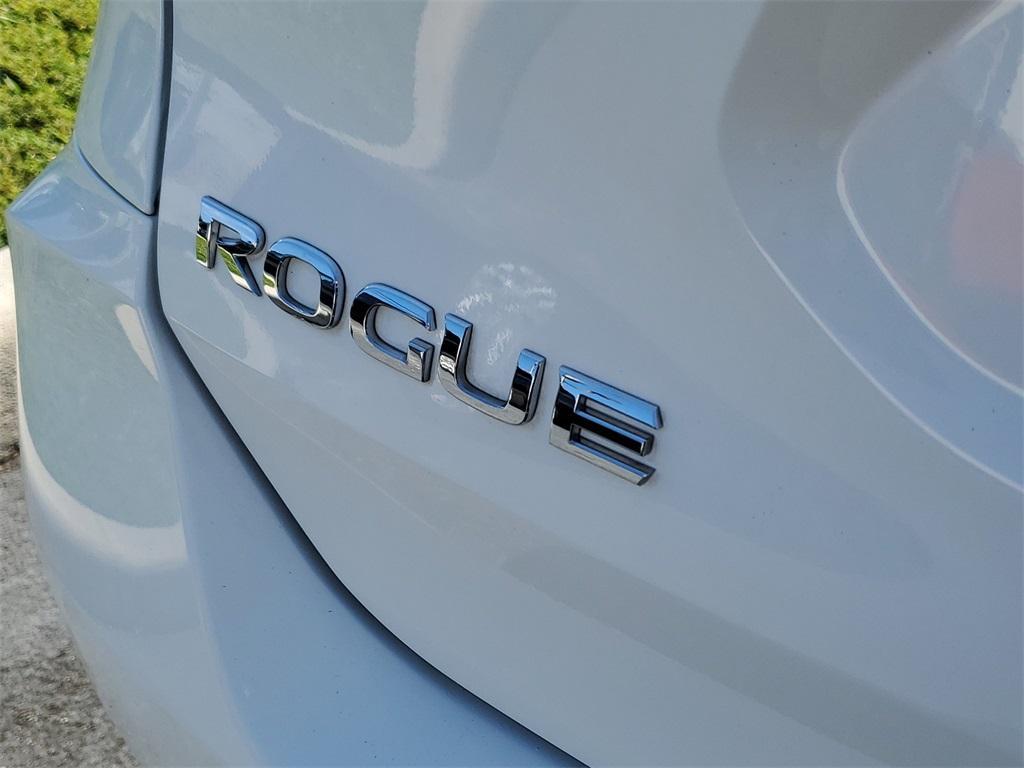 used 2020 Nissan Rogue car, priced at $16,299