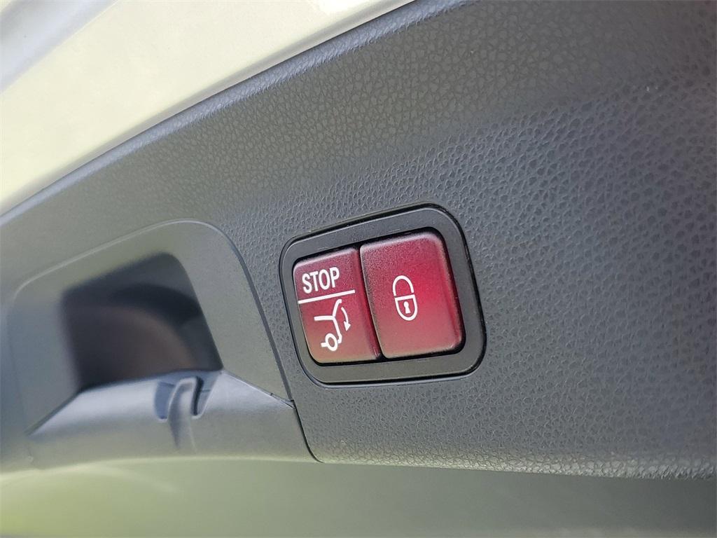 used 2020 Mercedes-Benz GLC 300 car, priced at $29,995