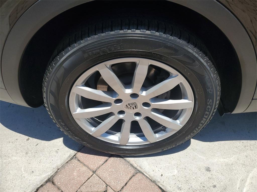 used 2019 Porsche Cayenne car, priced at $41,399