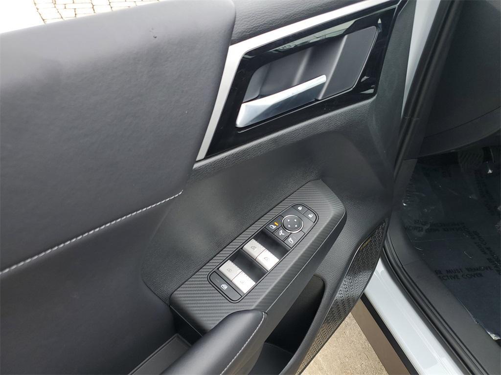 new 2025 Mitsubishi Outlander car, priced at $38,111