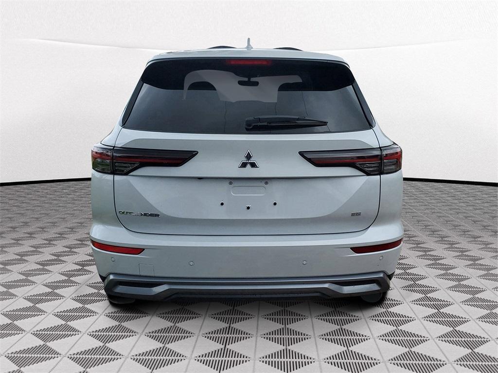 new 2025 Mitsubishi Outlander car, priced at $30,495