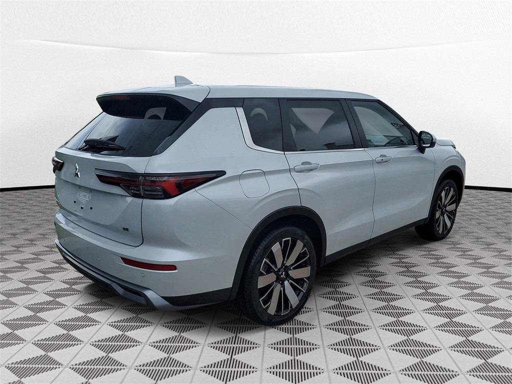 new 2025 Mitsubishi Outlander car, priced at $30,495