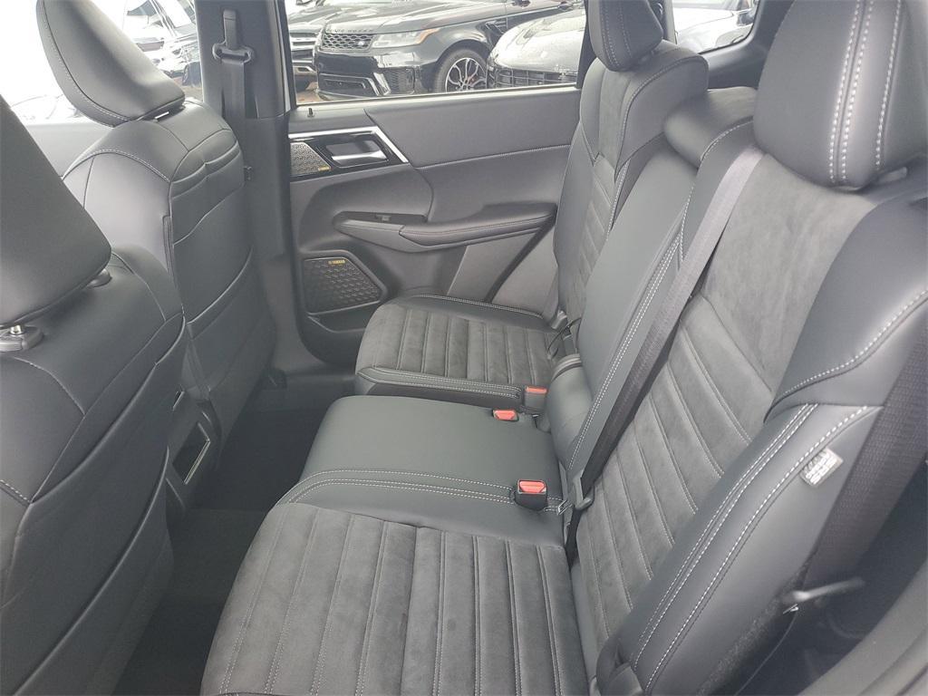 new 2025 Mitsubishi Outlander car, priced at $38,111