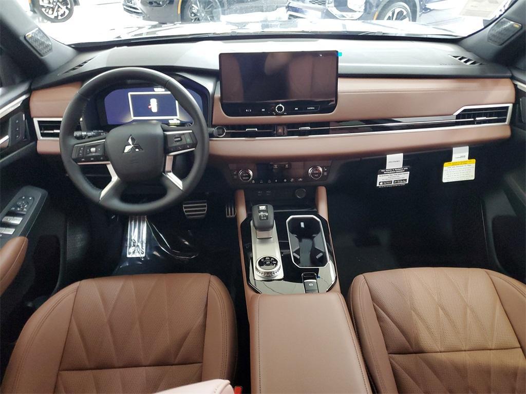 new 2025 Mitsubishi Outlander car, priced at $38,997