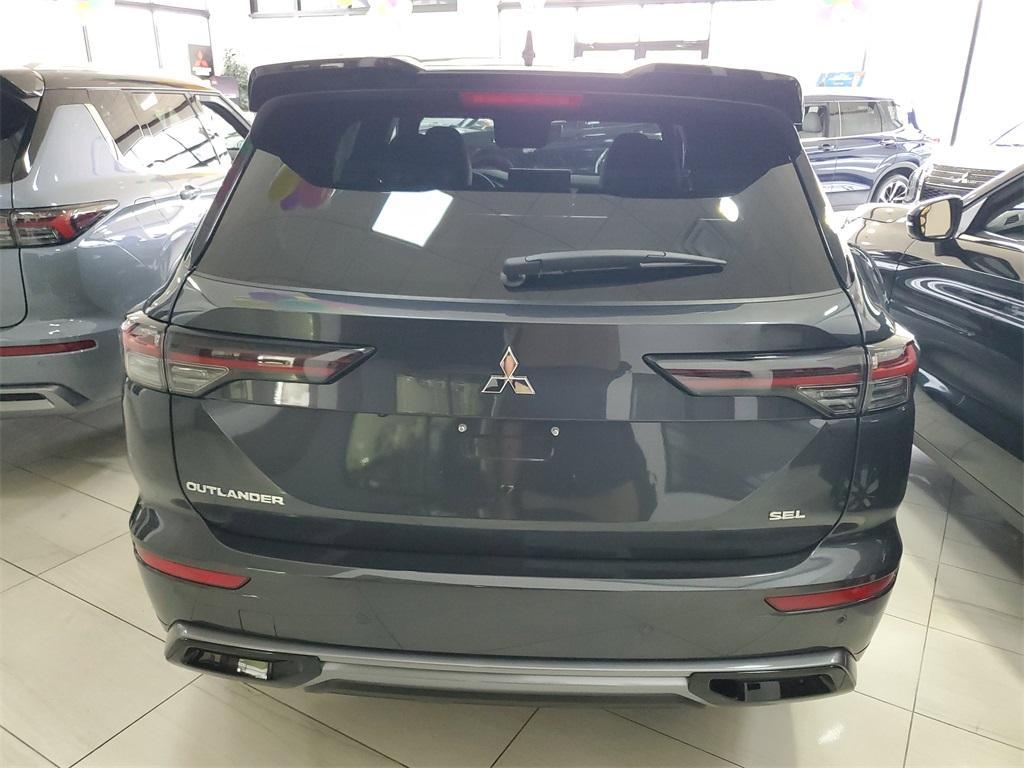 new 2025 Mitsubishi Outlander car, priced at $38,997
