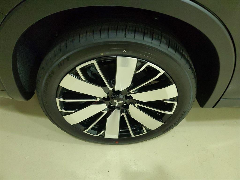 new 2025 Mitsubishi Outlander car, priced at $28,997
