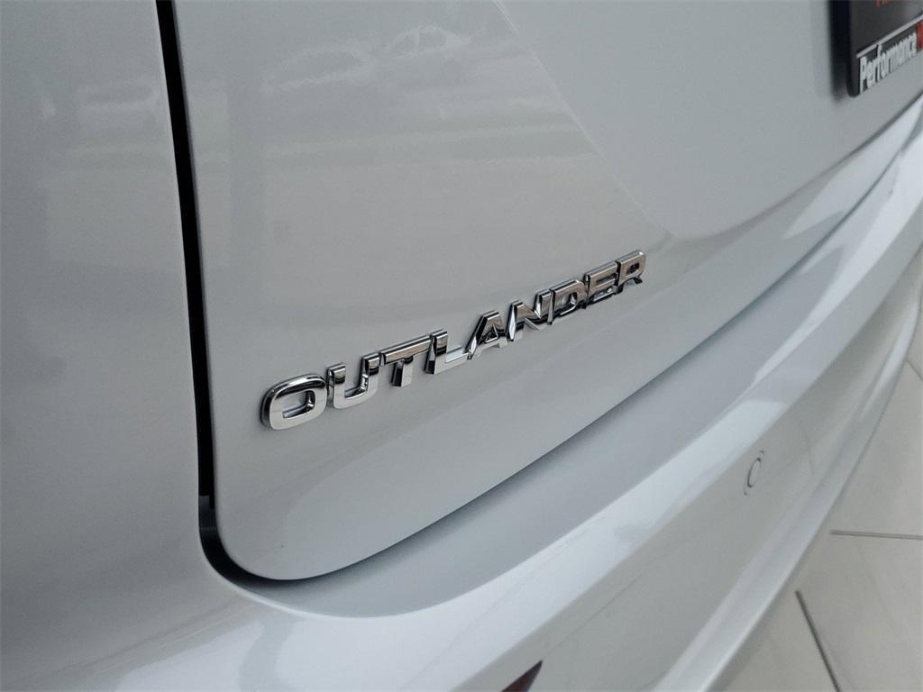 new 2025 Mitsubishi Outlander PHEV car, priced at $52,375