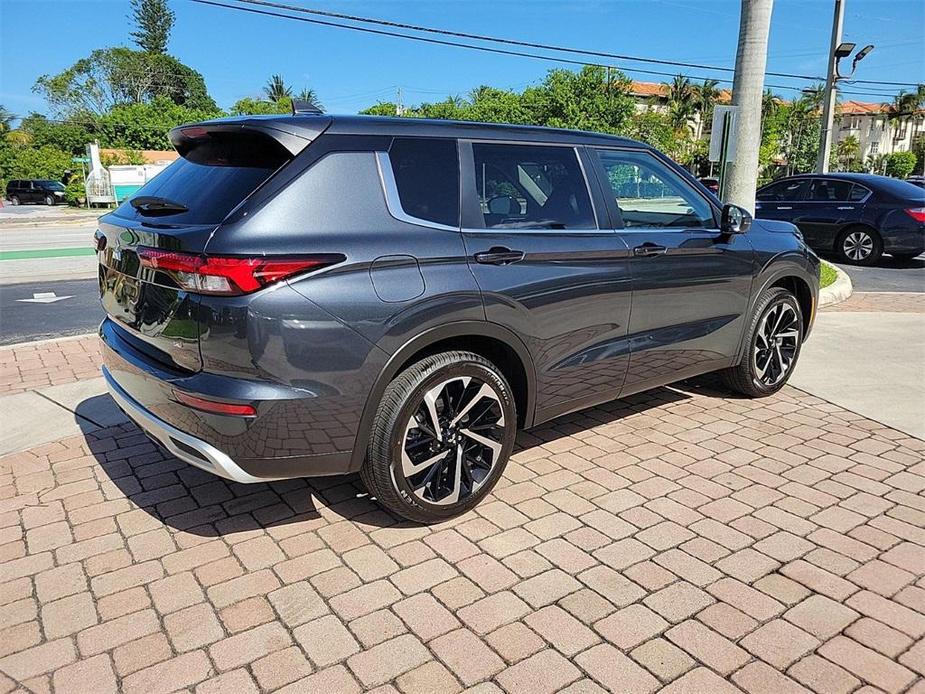 new 2024 Mitsubishi Outlander car, priced at $23,997