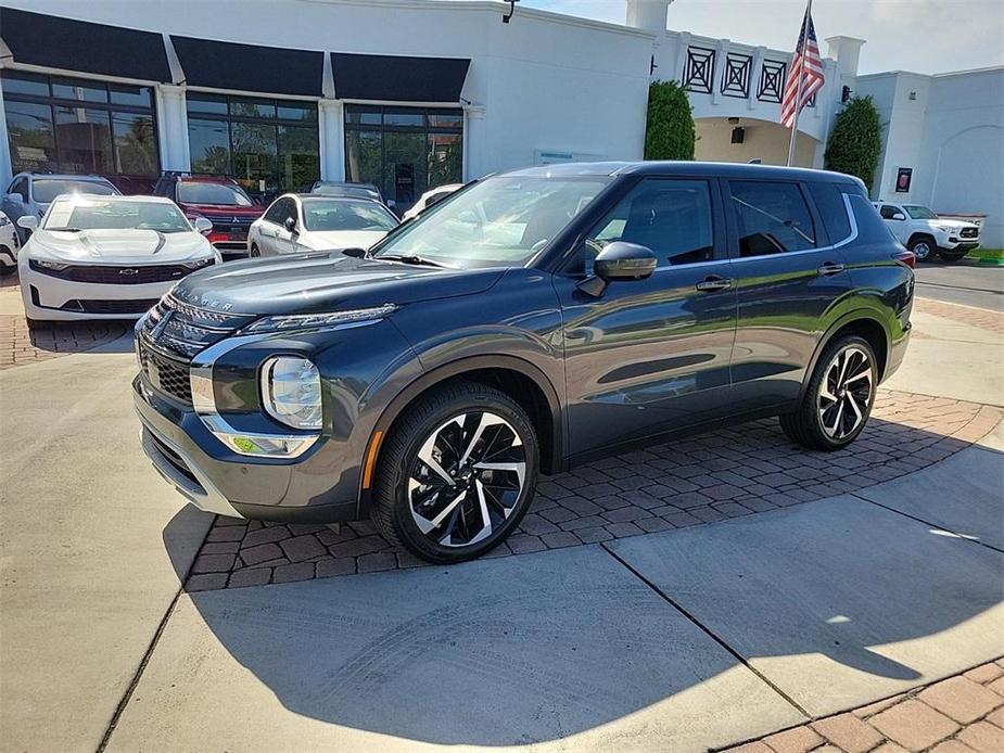 new 2024 Mitsubishi Outlander car, priced at $23,997