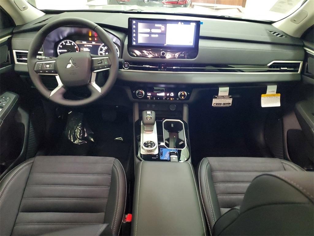 new 2025 Mitsubishi Outlander car, priced at $32,997