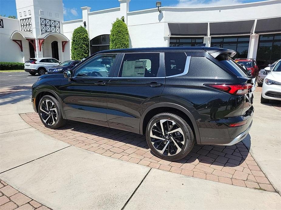 new 2024 Mitsubishi Outlander car, priced at $25,997