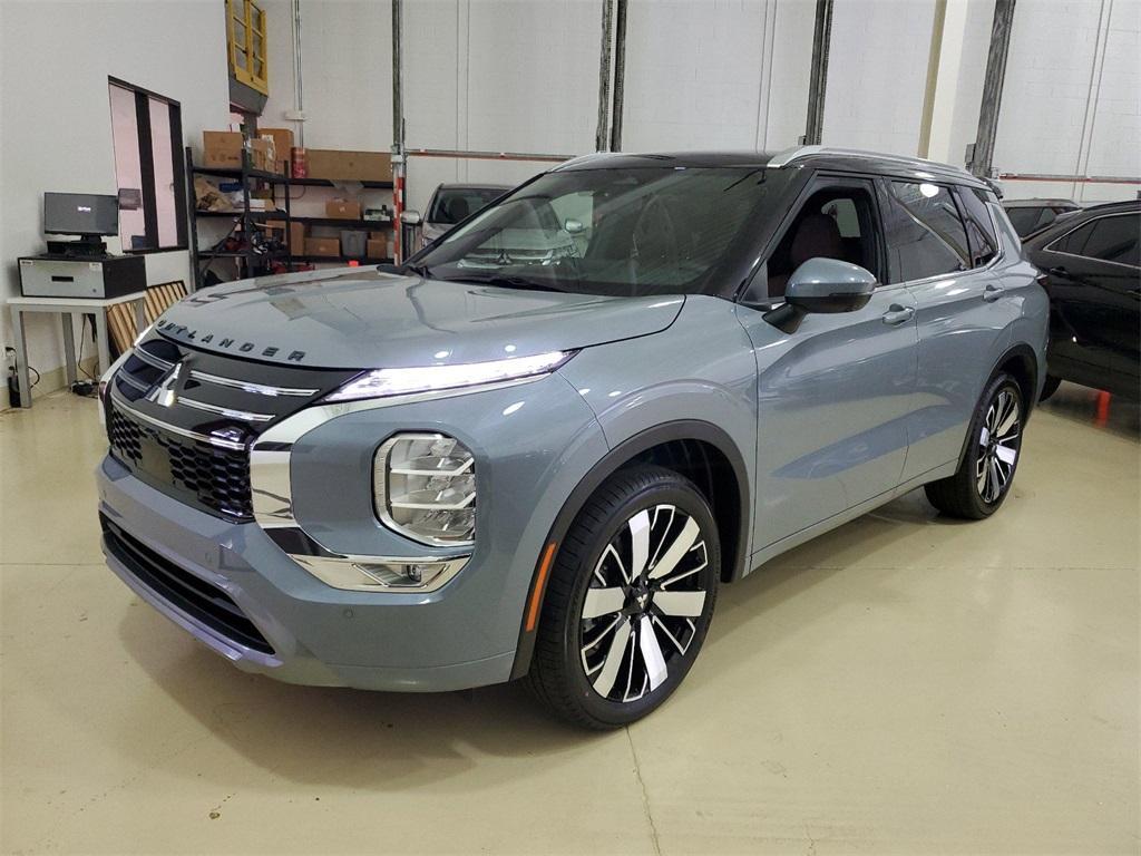 new 2025 Mitsubishi Outlander car, priced at $39,995