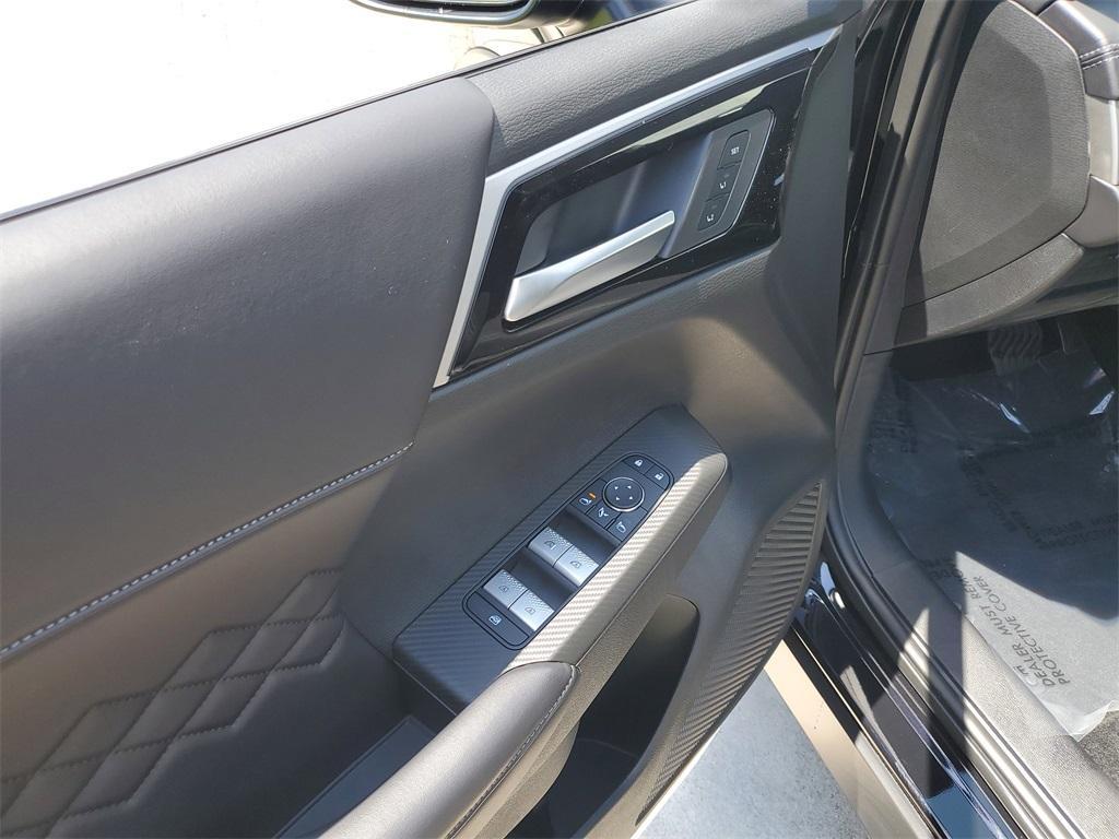 new 2025 Mitsubishi Outlander PHEV car, priced at $41,495