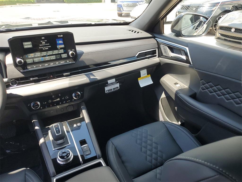 new 2025 Mitsubishi Outlander PHEV car, priced at $41,495