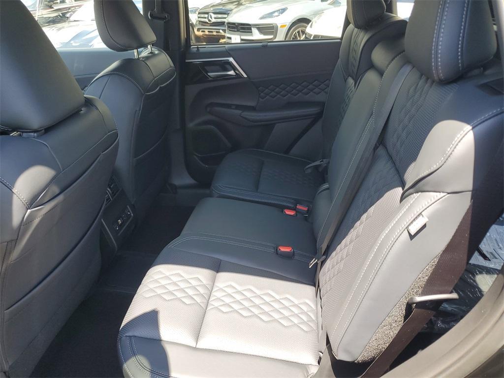 new 2025 Mitsubishi Outlander PHEV car, priced at $41,495