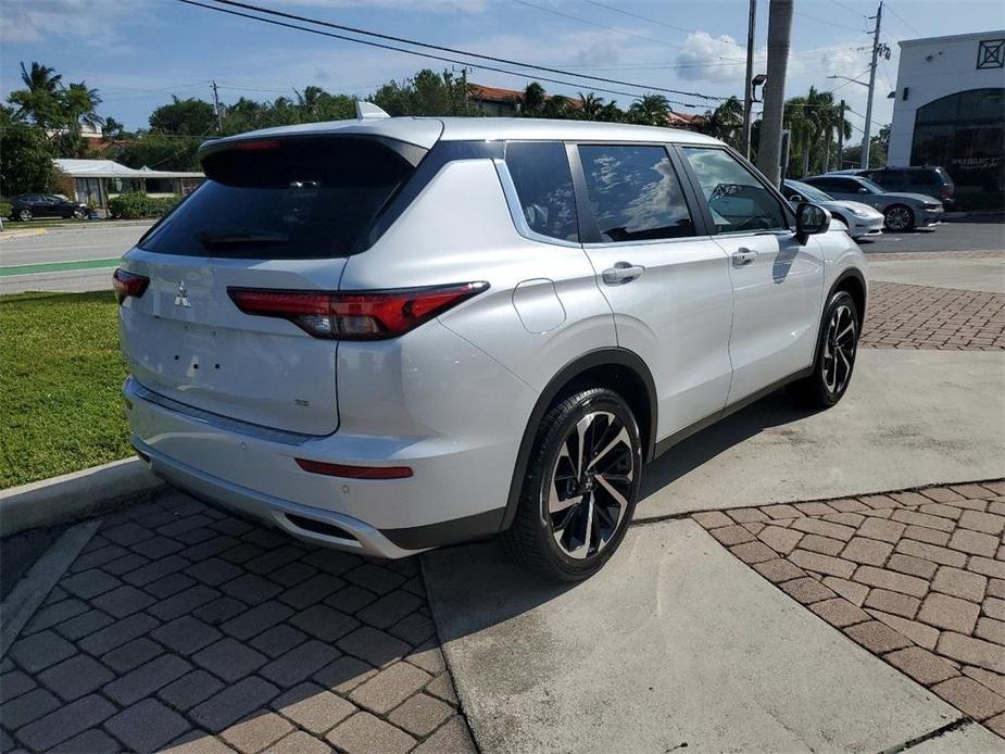 new 2024 Mitsubishi Outlander car, priced at $31,127