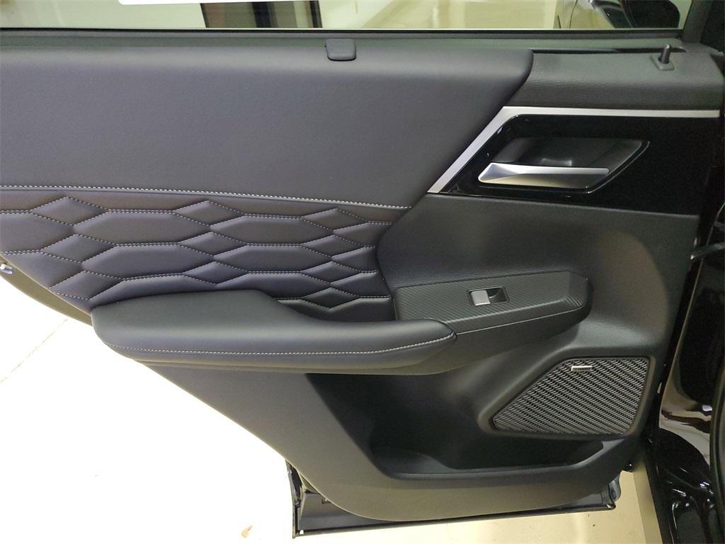 new 2025 Mitsubishi Outlander car, priced at $29,581