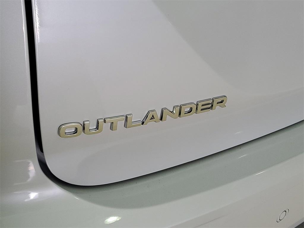 new 2025 Mitsubishi Outlander car, priced at $36,893
