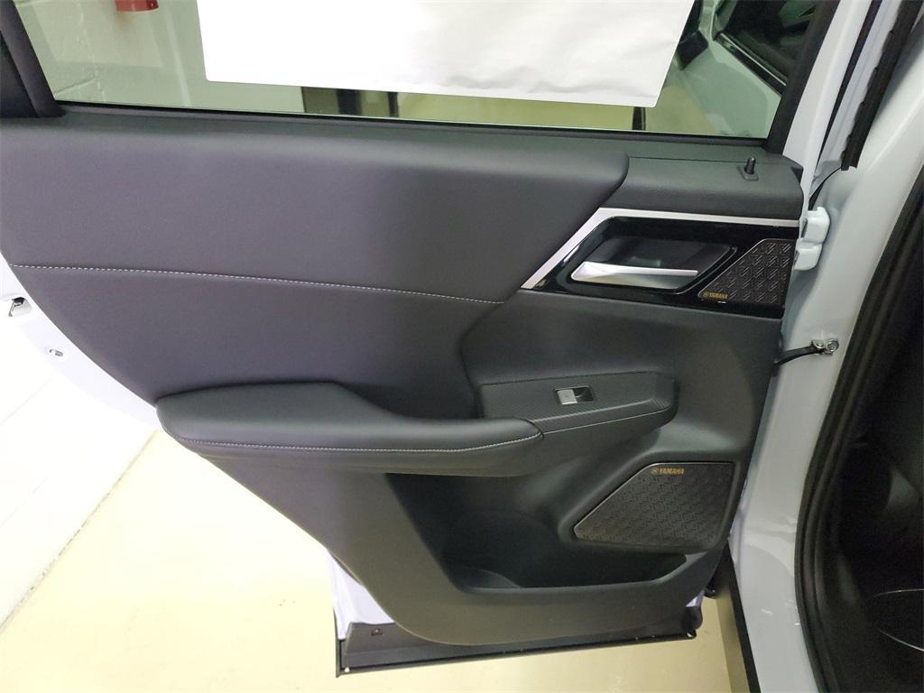 new 2025 Mitsubishi Outlander car, priced at $36,893