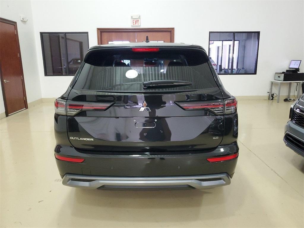 new 2025 Mitsubishi Outlander car, priced at $26,995