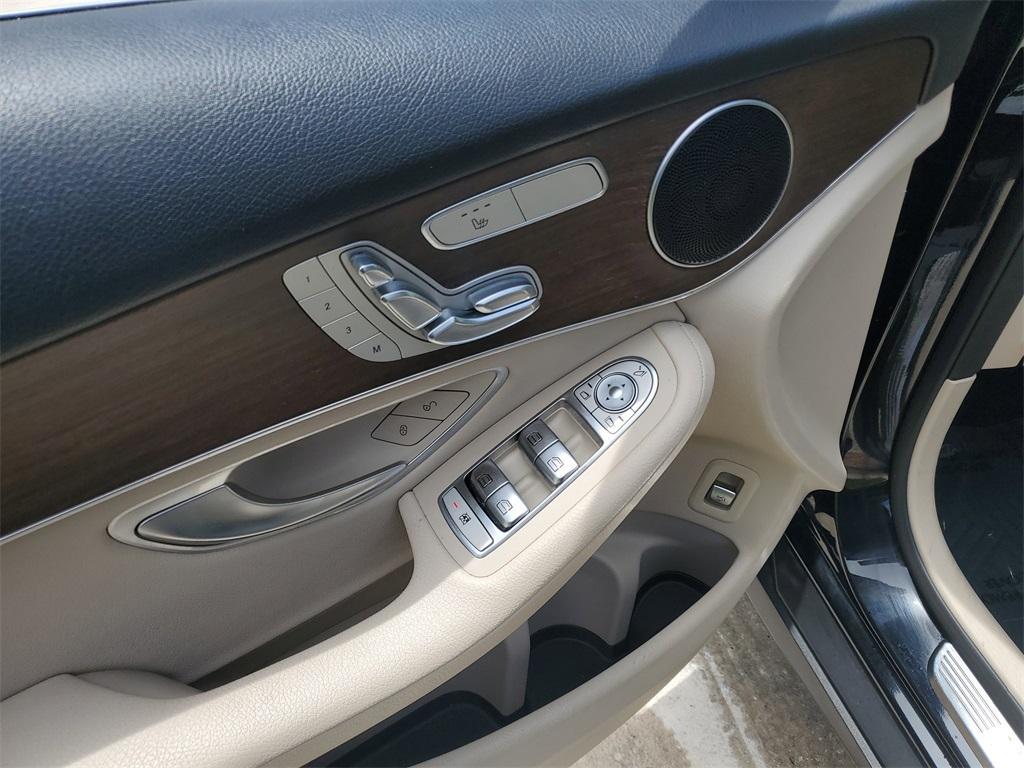 used 2020 Mercedes-Benz GLC 300 car, priced at $21,495