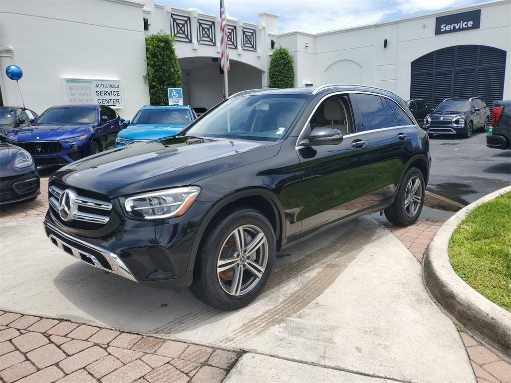 used 2020 Mercedes-Benz GLC 300 car, priced at $21,495