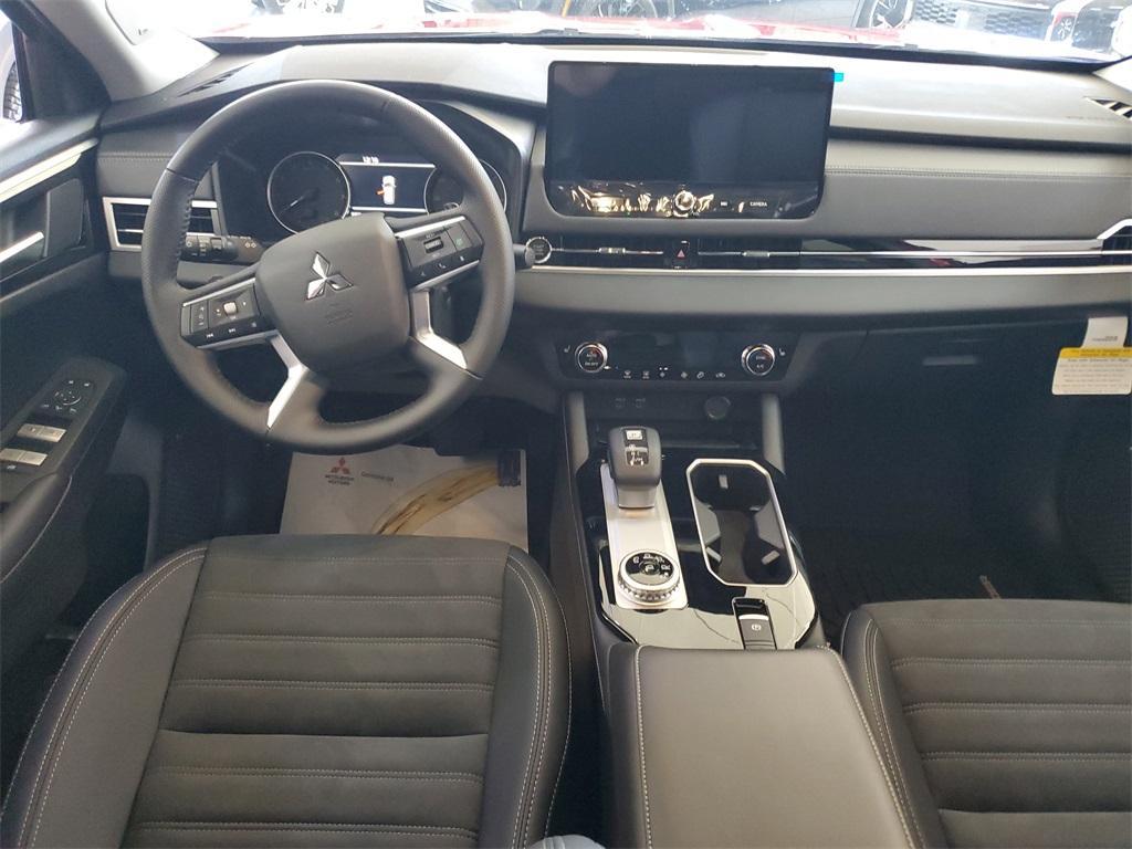 new 2025 Mitsubishi Outlander car, priced at $27,995