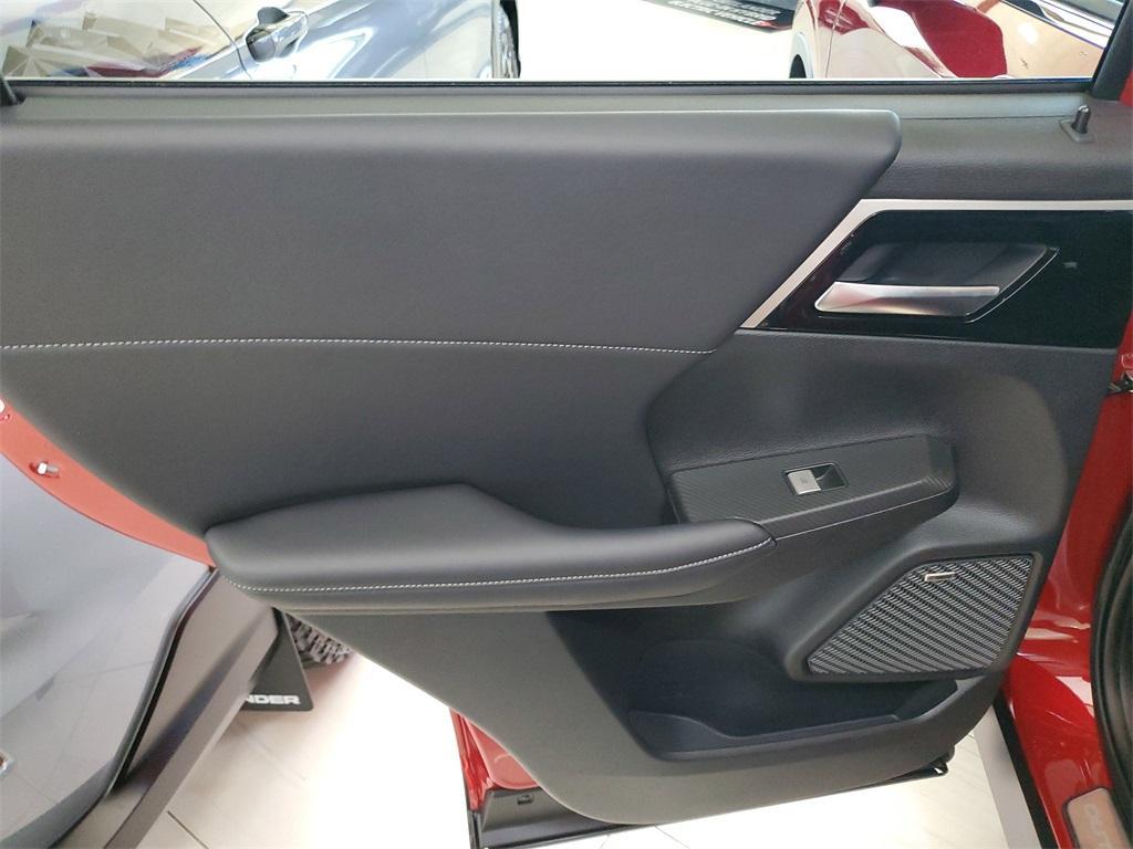 new 2025 Mitsubishi Outlander car, priced at $27,995