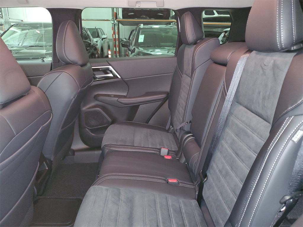 new 2025 Mitsubishi Outlander PHEV car, priced at $38,995