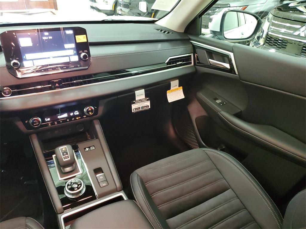 new 2025 Mitsubishi Outlander PHEV car, priced at $38,995