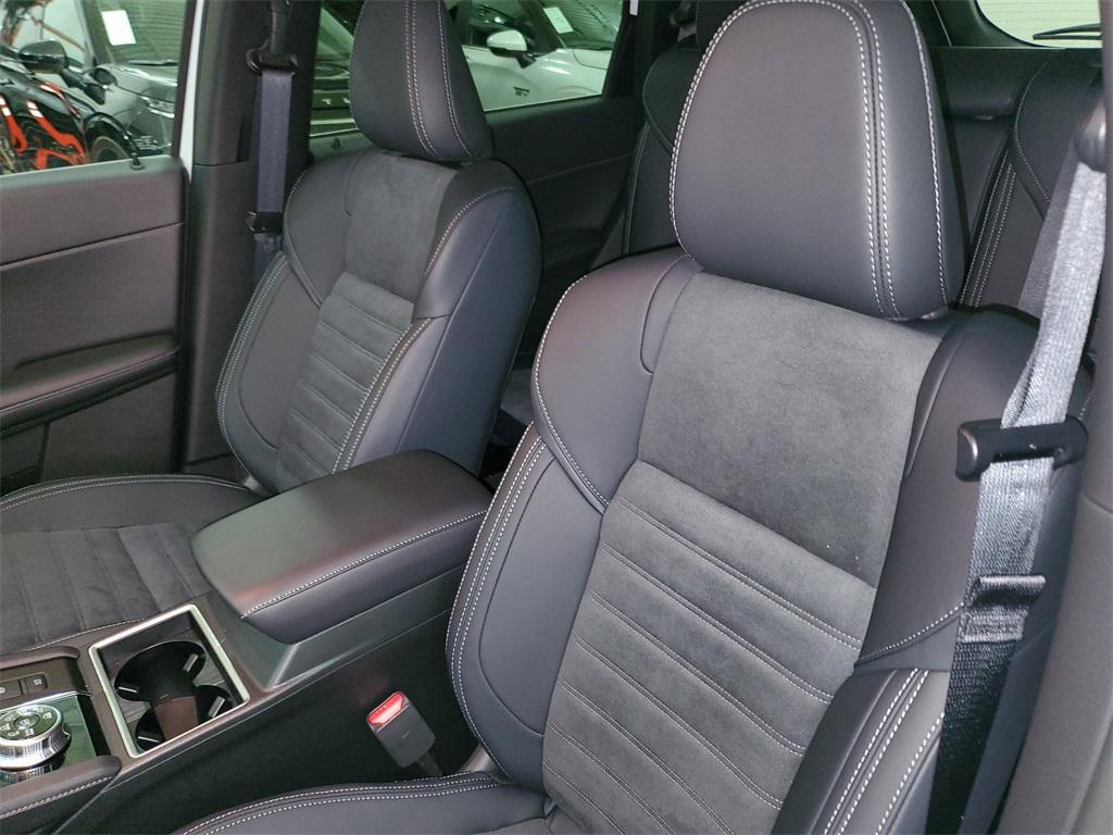 new 2025 Mitsubishi Outlander PHEV car, priced at $38,995