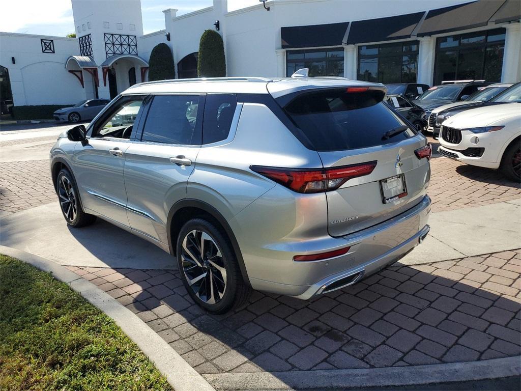 new 2024 Mitsubishi Outlander car, priced at $26,497