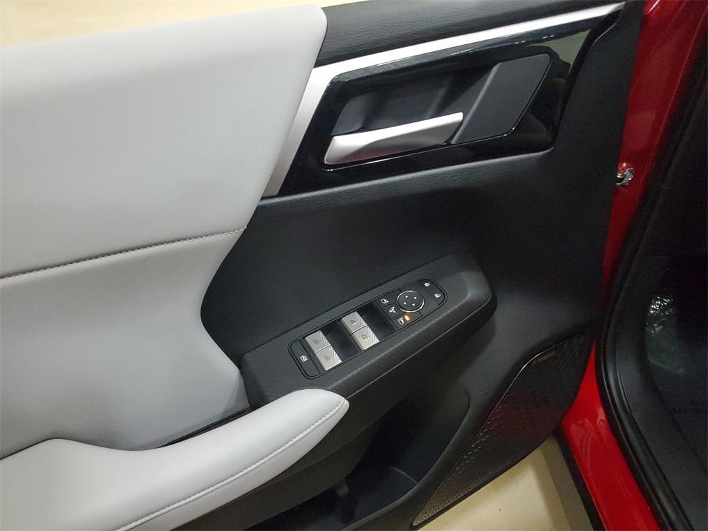 new 2025 Mitsubishi Outlander car, priced at $38,120
