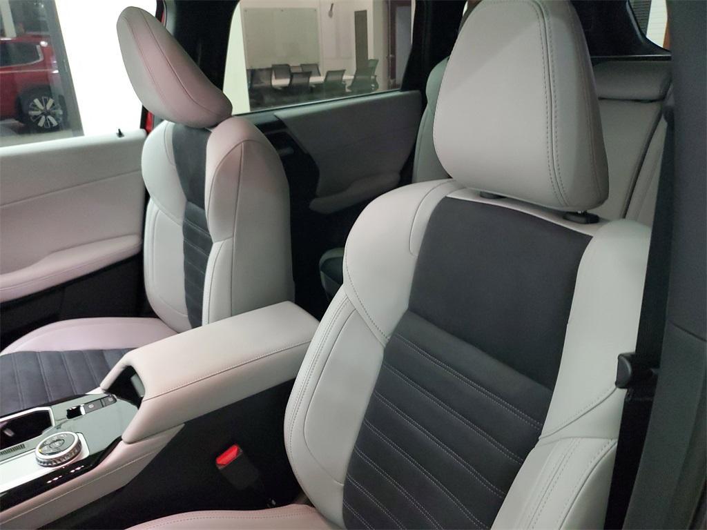 new 2025 Mitsubishi Outlander car, priced at $38,120