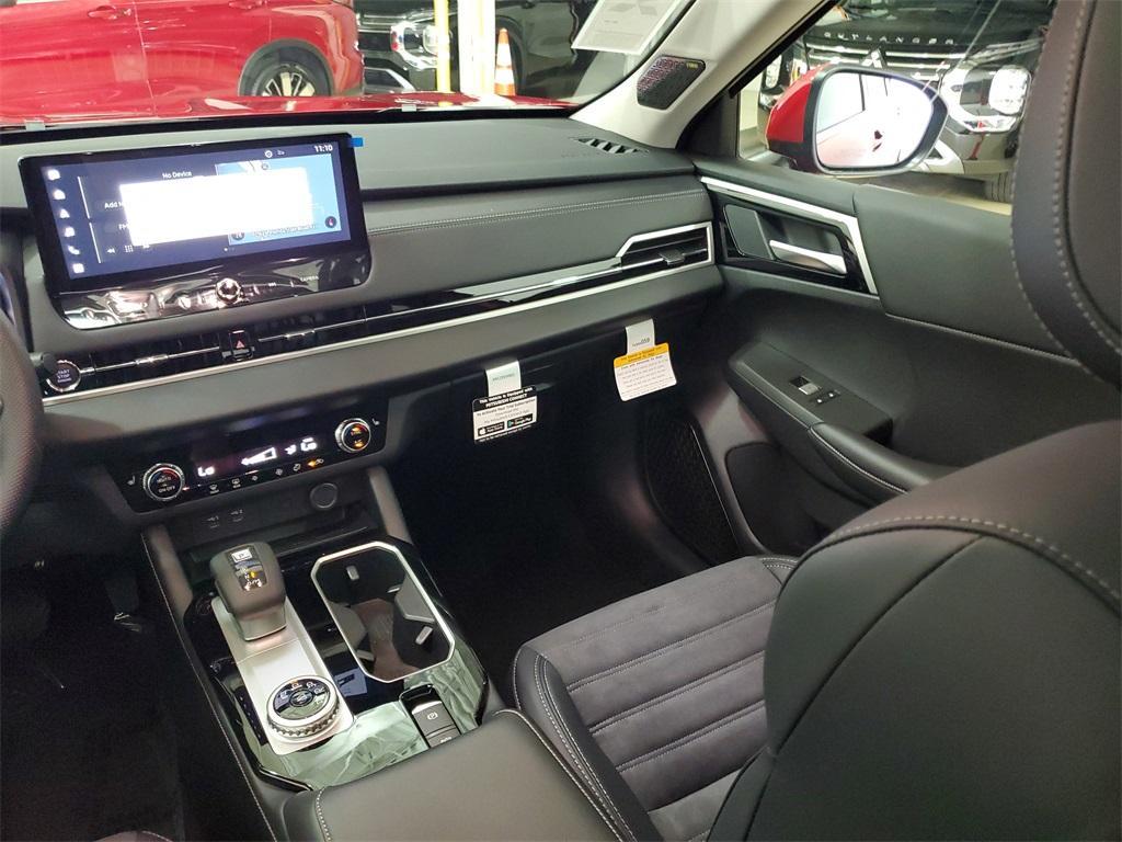new 2025 Mitsubishi Outlander car, priced at $38,217