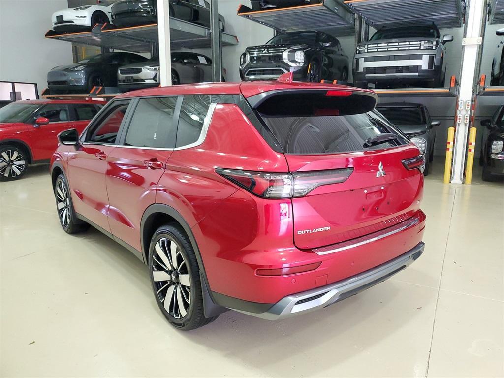 new 2025 Mitsubishi Outlander car, priced at $38,217