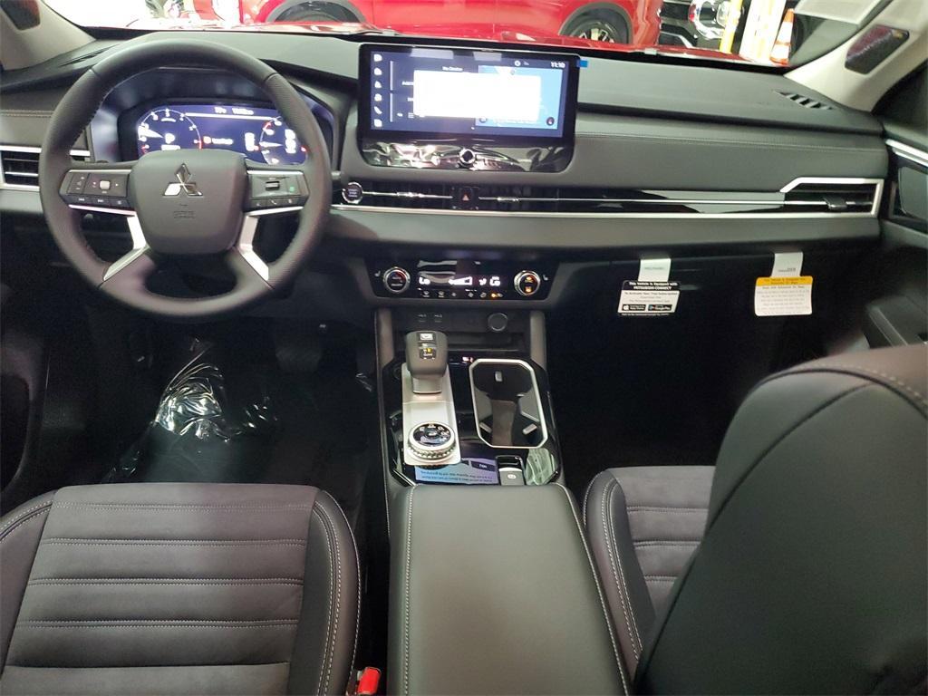 new 2025 Mitsubishi Outlander car, priced at $38,217
