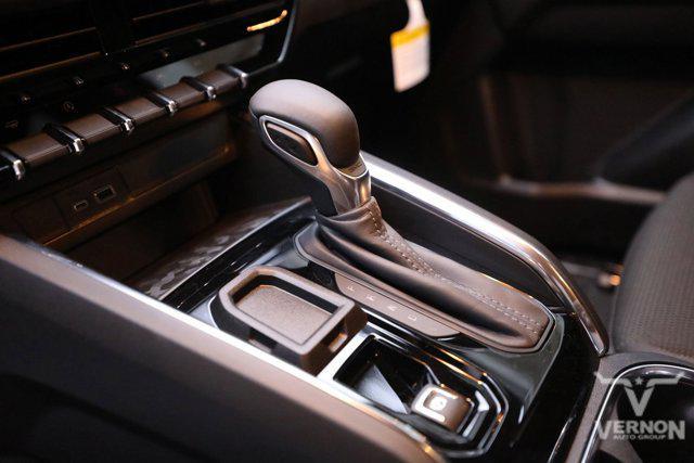 new 2025 GMC Canyon car, priced at $36,595