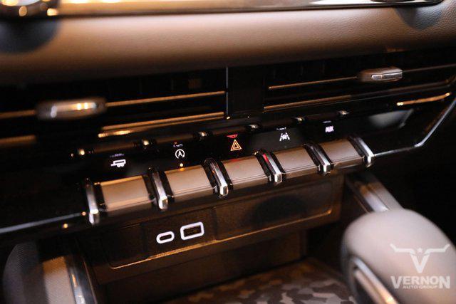 new 2025 GMC Canyon car, priced at $36,595
