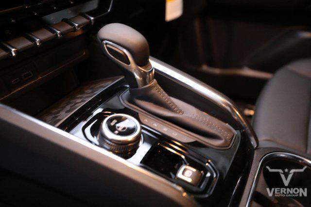 new 2025 GMC Canyon car, priced at $43,175