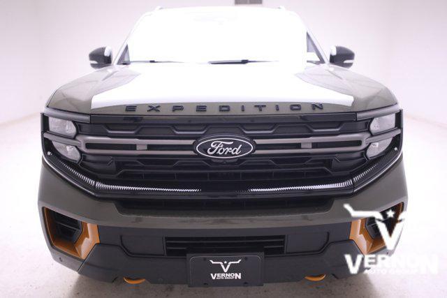 new 2025 Ford Expedition car, priced at $80,381
