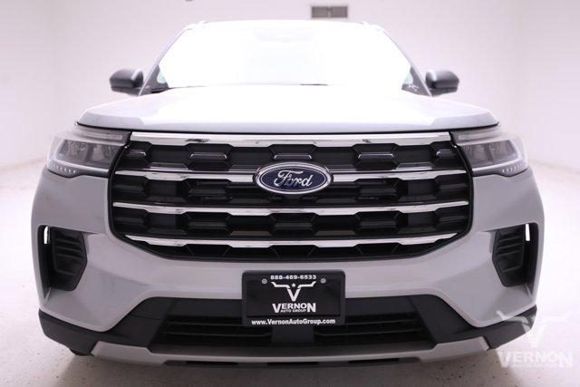 new 2025 Ford Explorer car, priced at $38,295